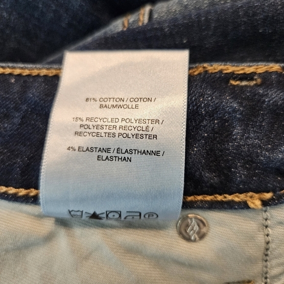 Silver Jeans Plus Boyfriend Cropped Jeans Size 18 L29 Distressed - Picture 7 of 7